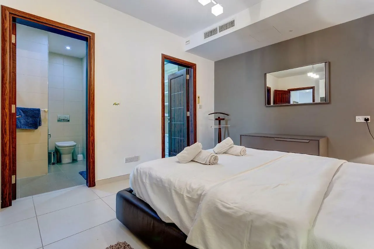 Contemporary, Luxury Apartment With Valletta And Harbour Views Sliema