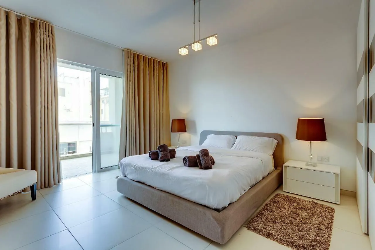 Contemporary, Luxury Apartment With Valletta And Harbour Views Sliema Malta